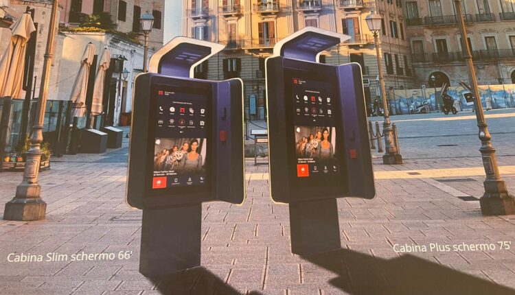 Bari: progetto "Tim - Urban Vision". Installazione di cabine digitali sul territorio. La giunta comunale approva le linee di indirizzo.