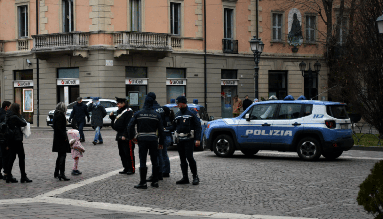 Saronno. Proseguono i servizi straordinari di controllo del territorio. Identificate oltre 300 persone, un arresto e due denunciati.