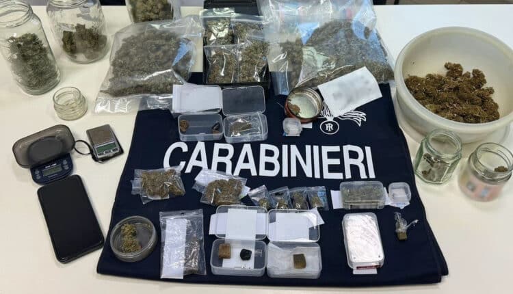 Ozzano dell'Emilia, 45enne denunciato dai Carabinieri: sequestrato mezzo chilo di droga