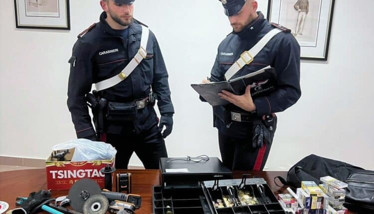 Marmorta (BO): arrestate dai Carabinieri 2 persone per rapina impropria in concorso