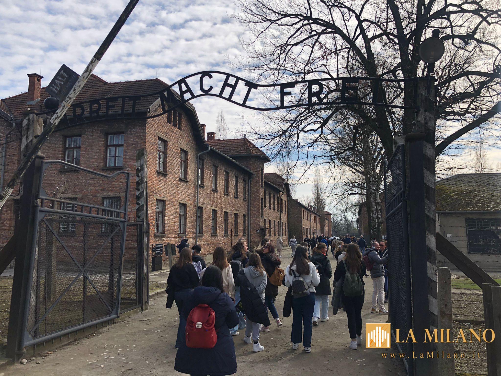 Viaggio della Memoria, 26 ragazzi di Latina ad Auschwitz per non dimenticare l'olocausto.