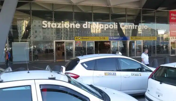 Napoli, la Polizia di Stato trae in arresto un 26enne di origini albanesi: dovrà espiare la pena di 3 anni per reati contro il patrimonio