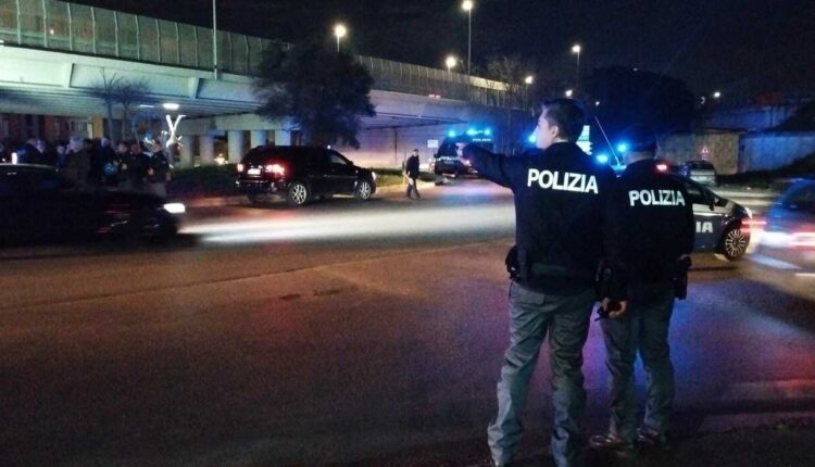 Incontro di calcio Brindisi-Taranto. Emessi 8 provvedimenti DASPO nei confornti di ultras recidivi in comportamenti violenti