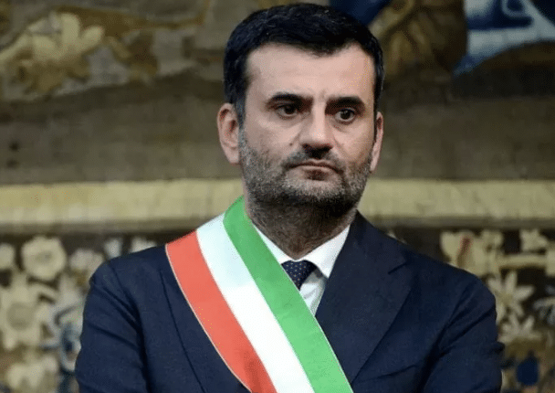 Bari a rischio commissariamento, Decaro Se ci sono sospetti sul Comune rinuncio alla scorta