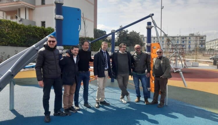 Bari: inaugurato il nuovo giardino di Via Ricchioni attrezzato per il gioco e lo sport.