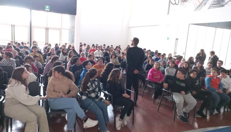 Modica, continuano gli incontri del 'Progetto legalità' nelle scuole con l'Arma
