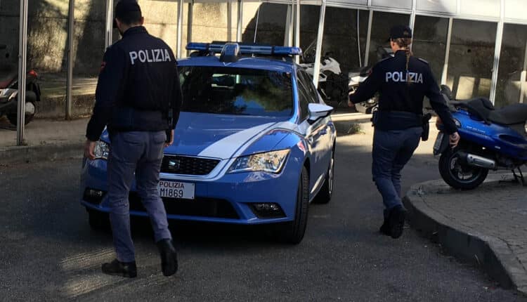Genova, ruba al supermercato e aggredisce un poliziotto. Arrestato un 46enne