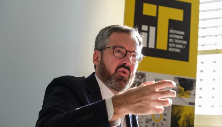 Vandalizzate alcune lapidi al cimitero di Meano. Il sindaco Ianeselli: «Siamo vicini alla comunità»