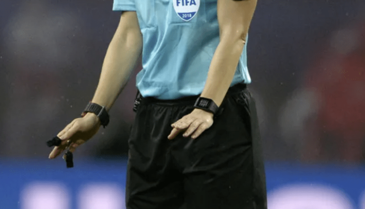 Iran, per la prima volta una donna sarà nella squadra arbitrale di calcio maschile