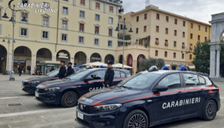 Livorno: eseguiti controlli stradali con dispositivi rafforzati, trovati 5 grammi di cocaina pronti per la cessione.