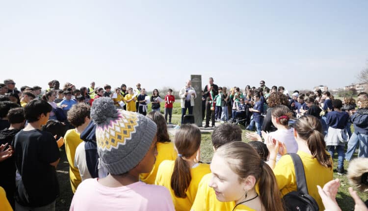 Modena, oltre cento alunni uniti nella commemorazione in onore delle vittime di mafia