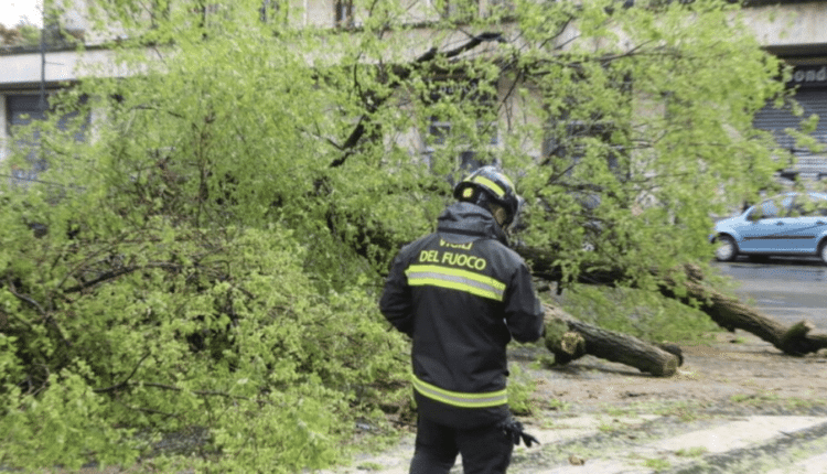 Maltempo nel Nord Italia allerta arancione in tre regioni_