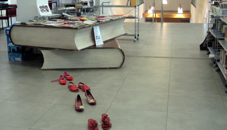 Cagliari: "Se ne toccate una, ci alziamo tutte" è il nuovo appuntamento di Feminas