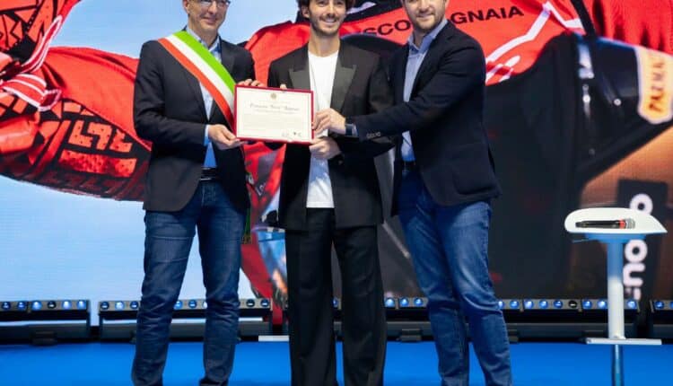 Pesaro: Francesco Pecco Bagnaia è ufficialmente cittadino benemerito della città.