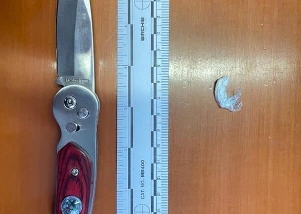 Cremona: i Carabinieri hanno denunciato due persone ritenute responsabili di tentato furto. Uno di loro aveva anche un coltello a serramanico in tasca.