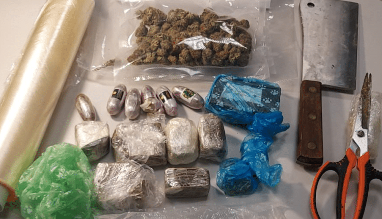 Torino: sequestrato quasi mezzo chilo di hashish, arrestato 36enne italiano.