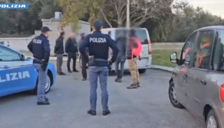 Trapani: favoreggiamento dell’immigrazione clandestina, arresti della Polizia di Stato.