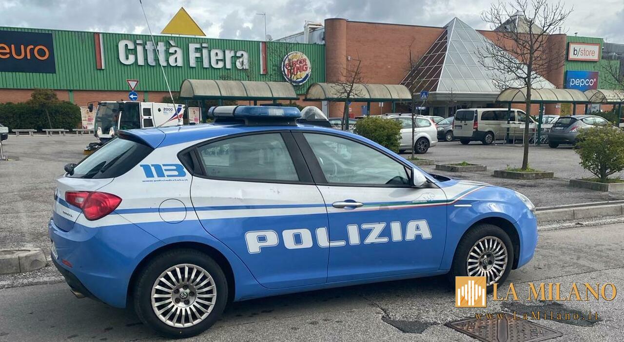 Udine: la Polizia di Stato ha arrestato 3 persone sorprese a rubare al centro commerciale Città Fiera.