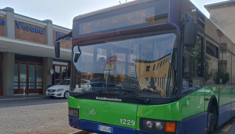 Verona: nuovo blitz della Polizia Locale sui bus ATV, 67 sanzionati perché senza biglietto.