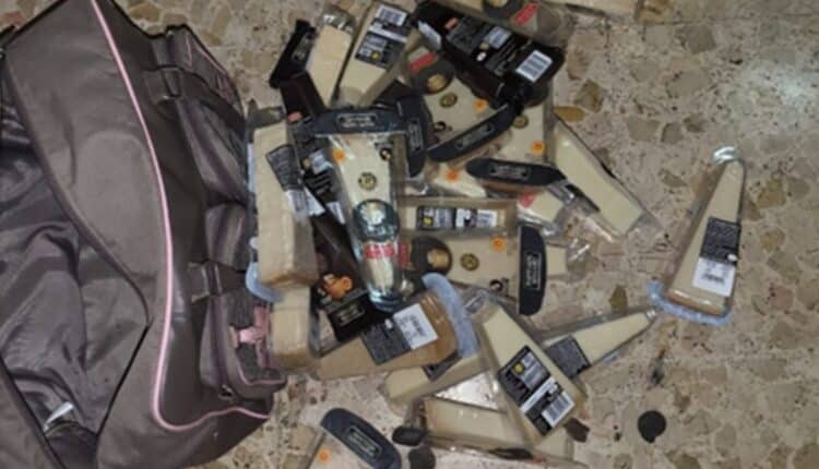 Taranto, rubano 10 Kg di parmigiano in un supermercato. Coppia arrestata dalla Polizia di Stato.