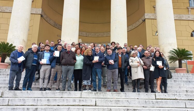 Verona, 37 nuove botteghe storiche: a consegnare le targhe l'assessore Italo Sandrini