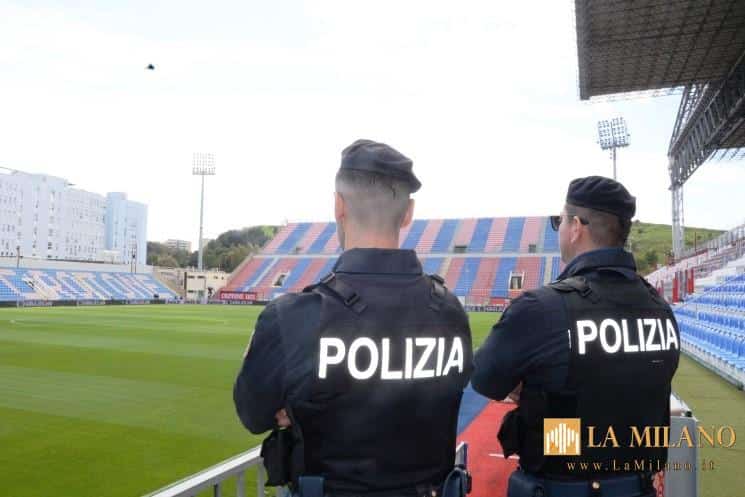 Crotone. Incontro di calcio Crotone-Messina, 14 tifosi siciliani colpiti da provvedimento di D.A.SPO.