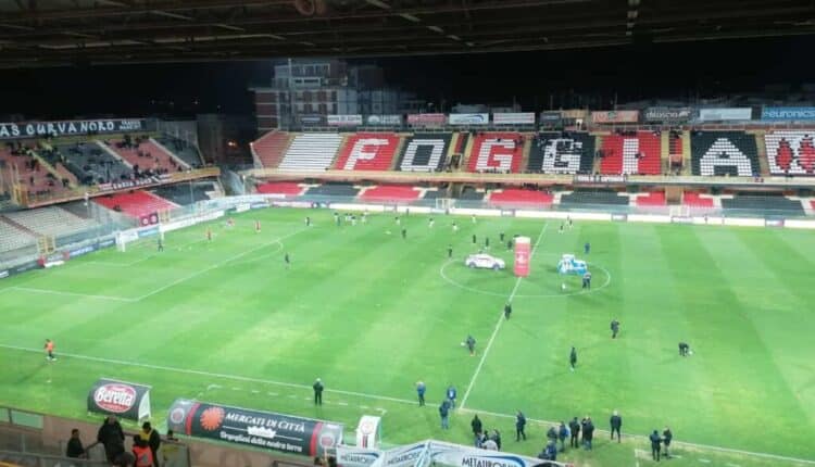 Foggia. Perquisizioni locali e personali nei confronti di 4 soggetti, indiziati di gravi reati perpetrati in danno dei vertici Club sportivo "Calcio Foggia 1920".