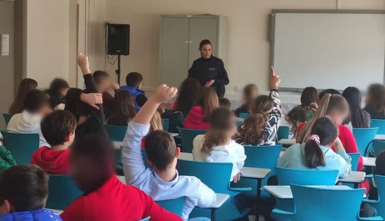 Roma. La Polizia di Stato incontra gli studenti nell'ambito del progetto "Scuole Sicure".