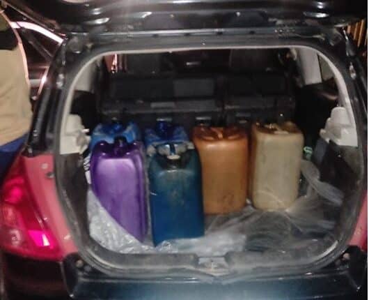 Taranto, sorpresi a rubare carburante dai camion di Kyma Ambiente: due arresti della Polizia di Stato.