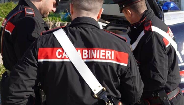 Parete, controlli serrati da parte dei Carabinieri: identificati 3 operai non regolarmente assunti
