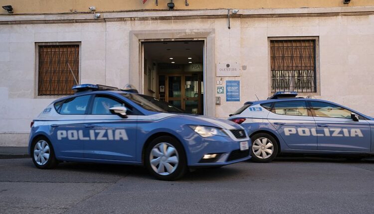 Pisa. Calci e pugni contro i poliziotti. Ragazzo macedone arrestato per resistenza a pubblico ufficiale.