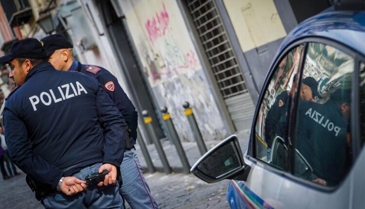 Torino. Sospesa per 10 giorni dal questore la licenza di un bar del quartiere Borgo Vittoria perchè ritrovo di persone moleste e pericolose per la sicurezza pubblica.