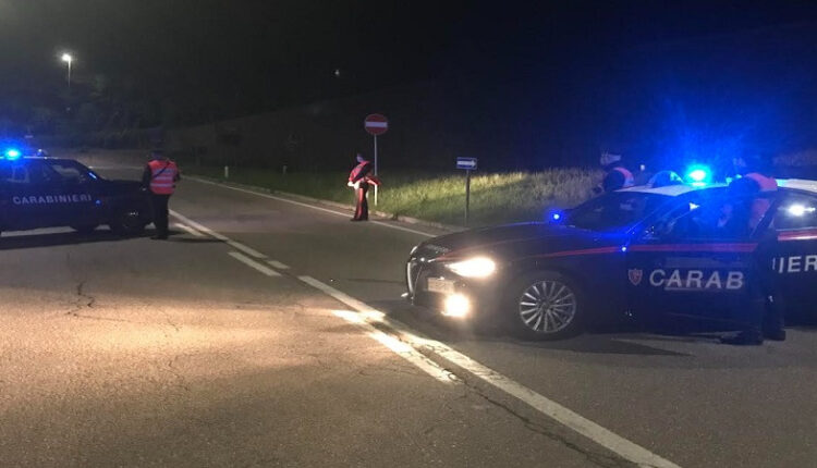 Mantova: arrestato ladro dopo un inseguimento ad alta velocità