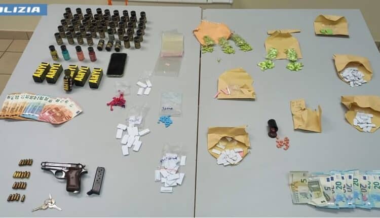 Taranto, spaccio in discoteca: sequestrato un ingente quantitativo di  droghe ed una un pistola e quattro arresti della Polizia di Stato