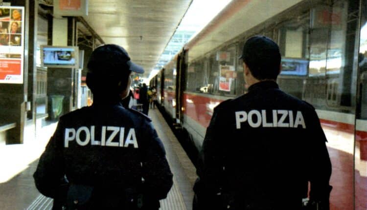 Pordenone. 3 ragazzi stranieri trovano un portafoglio e lo portano alla Polizia Ferroviaria.