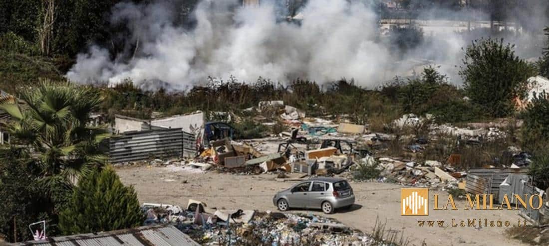 Napoli. Associazione per delinquere finalizzata al traffico e combustione illecita di rifiuti. 4 arresti nel campo rom di Scampia.