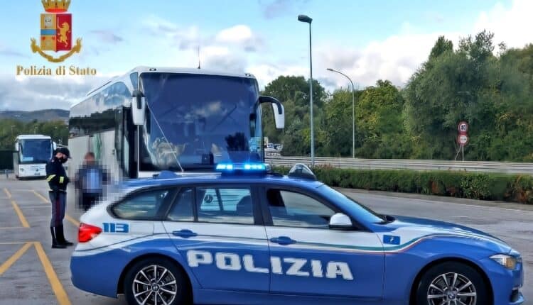 Vercelli, proseguono le attività di prevenzione e di controllo degli autobus su cui viaggiano le scolaresche della provincia