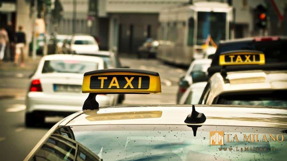 Bari. Servizio taxi dal 1° aprile al via la sperimentazione della “doppia guida” per i taxi. Sconti per utenti da tutelare.