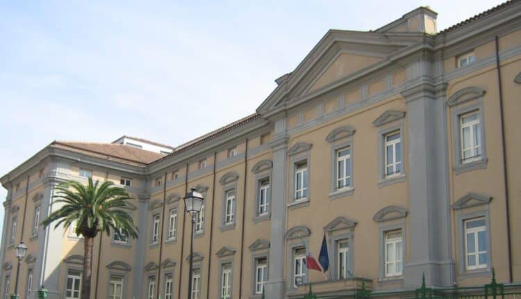 Aversa, Caserta. Eseguite due ordinanze emesse dal G.I.P. del Tribunale di Napoli Nord per reati di furto e ricettazione.