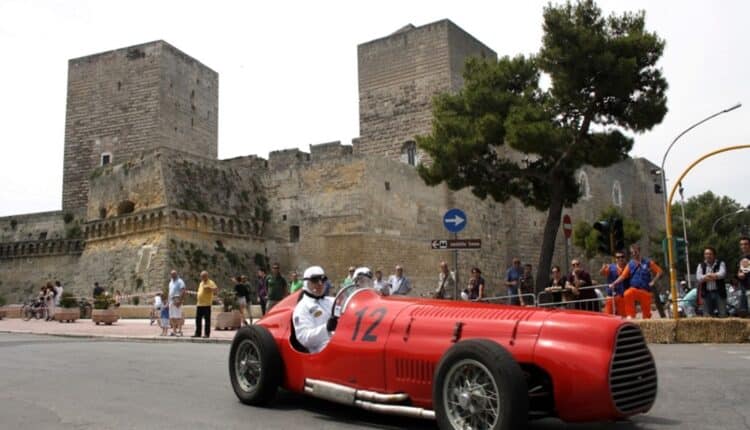 Bari. Presentazione dell'ottava rievocazione storica del Gran Premio di Bari.