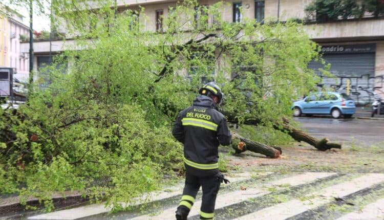 Maltempo: vento, da mezzanotte allerta gialla a Milano