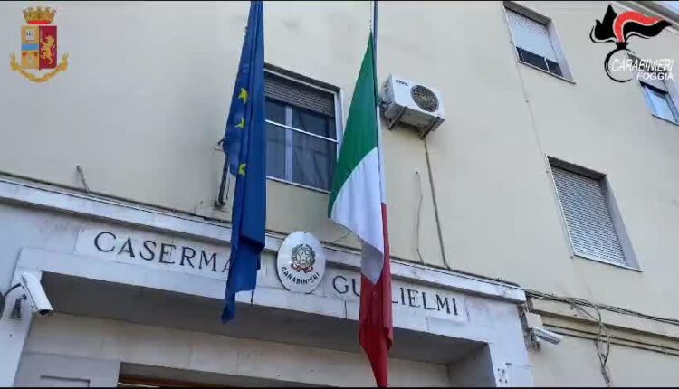 Foggia: omicidio premeditato, detenzione di armi, riciclaggio,  favoreggiamento ed utilizzo del metodo mafioso. Arresti domiciliari per cinque persone.
