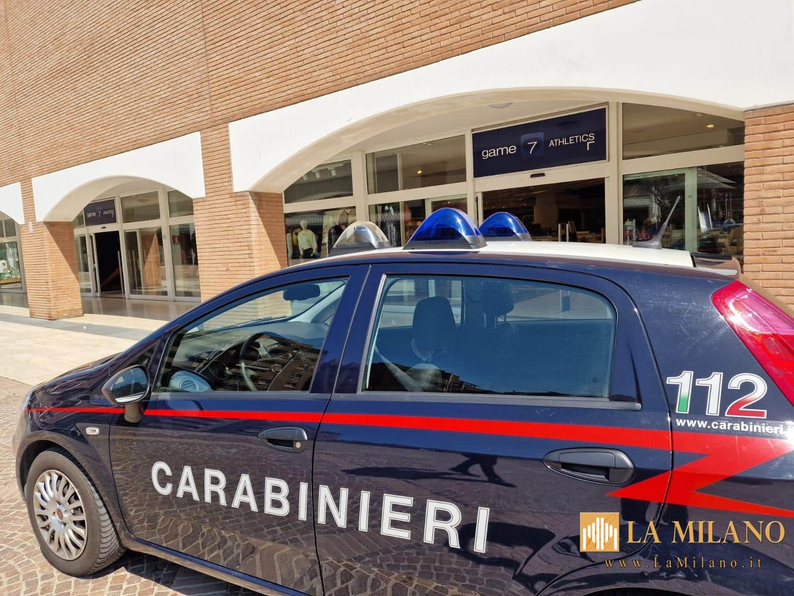 Casalecchio di Reno, Bologna. Carabiniere libero dal servizio sventa una rapina al centro commerciale Meridiana: arrestato un 45enne.