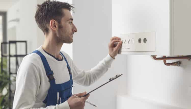 Qual è il momento giusto per cambiare la caldaia? Gli indizi che devi saper riconoscere.