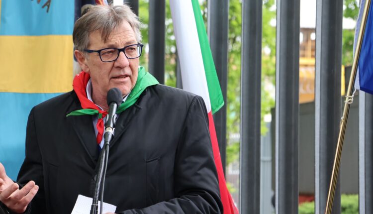 "L'impegno che noi associazioni manteniamo costante è quello della Memoria, accompagnata da una rigorosa ricerca storica di ciò che è successo nel nostro Paese – ha sottolineato il presidente provinciale Anpi Andrea Castagna