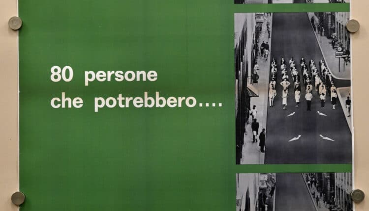 Milano, dalle affissioni al Legal Design: allestita una mostra nelle bacheche dell'Anagrafe