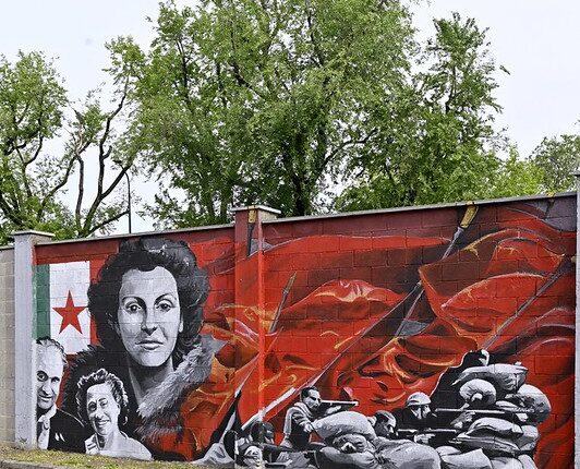 Milano è Memoria. Il volto di Partigiane e Partigiani su un murale alla cittadella degli archivi.