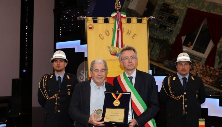Giovanni Minoli è cittadino onorario di Napoli