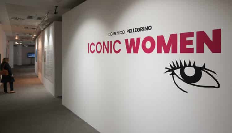 Milano. Nuova mostra "Iconic Woman" aperta fino al 26 aprile a Palazzo Lombardia, con un omaggio a Carla Fraccia: ingresso gratuito a Spazio Isolaset dalle 10 alle 18.
