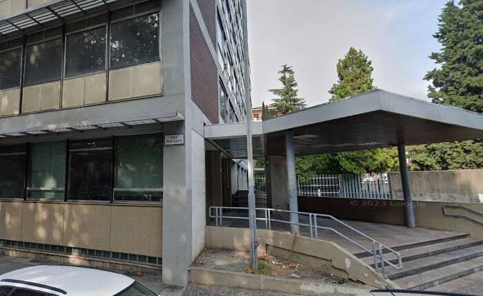 Bologna: ex sede Inps in via Gramsci, il Comune intima alla proprietà di provvedere alla messa in sicurezza dell'edificio.